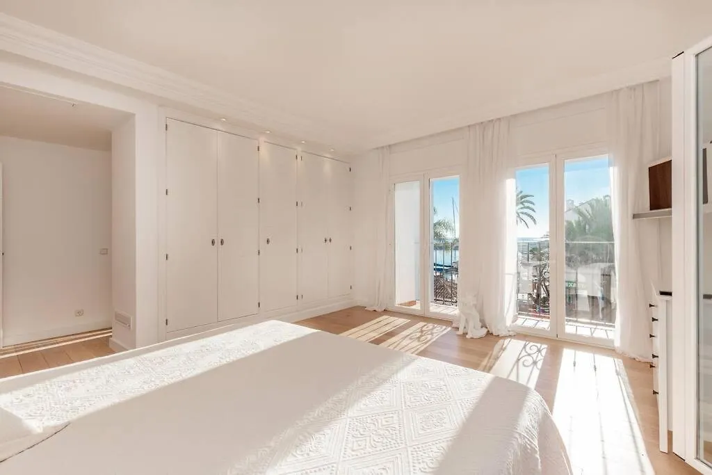 Bright Elegant 3Bdr Apartment In Puerto Banus Marbella