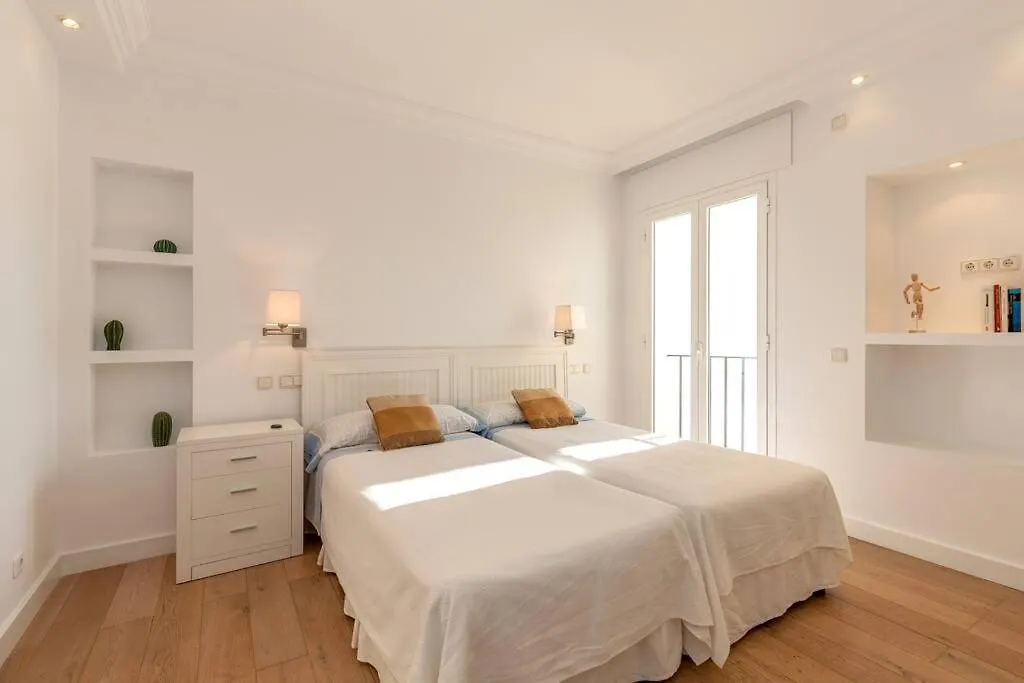 Bright Elegant 3Bdr Apartment In Puerto Banus Marbella