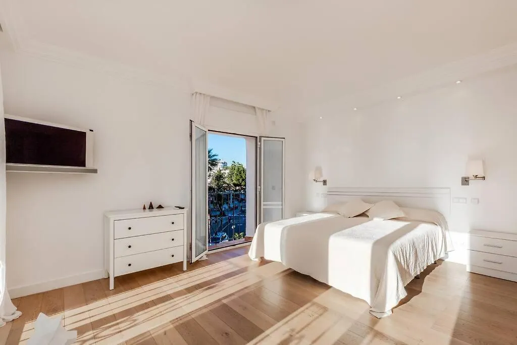 Bright Elegant 3Bdr Apartment In Puerto Banus Marbella Spain